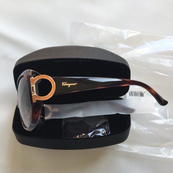 Salvatore Women\'s Ferragamo  Sunglasses - Brand new - Authentic. main image 6